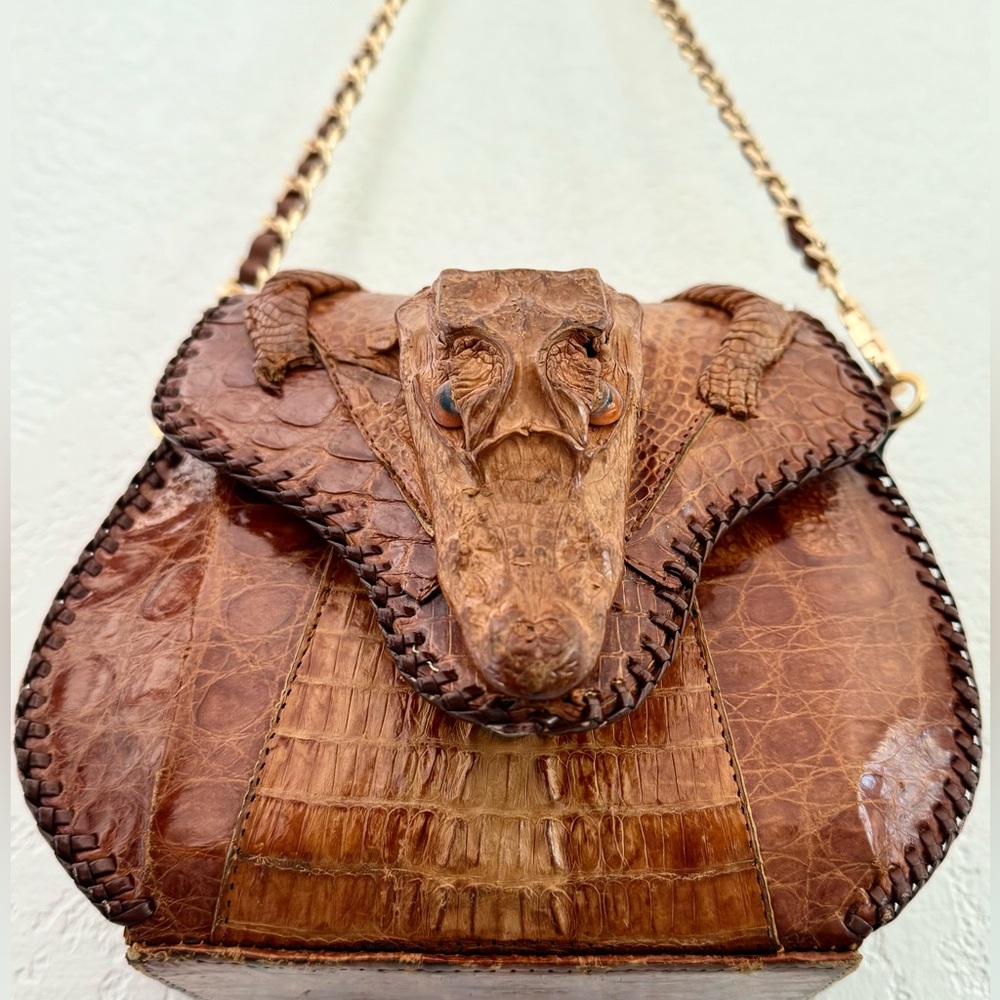 Vintage Cuban Genuine Alligator Purse (1950s) - Picture 2 of 12